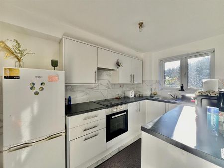 1 bedroom apartment to rent - Photo 4