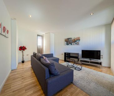 2 bedroom flat to rent - Photo 1