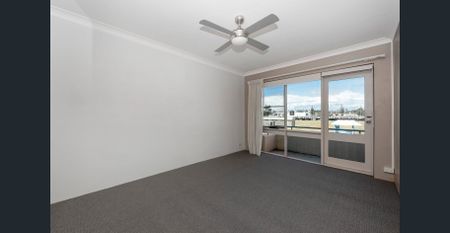 Convenient Living In A Central Location - Photo 4