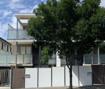 Perfectly Located and Maintained with Love - Photo 5