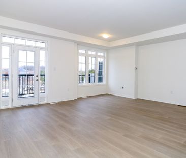 For Lease - 1995 Matteer Court Unit# 27, Innisfil, Ontario - Photo 6