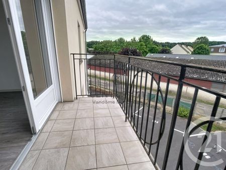 Location Appartement 2 pièces 34m² CREPY EN VALOIS 60800 - Photo 4