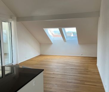 2.5 Zimmer, 80 m², 3. Stock - Foto 2