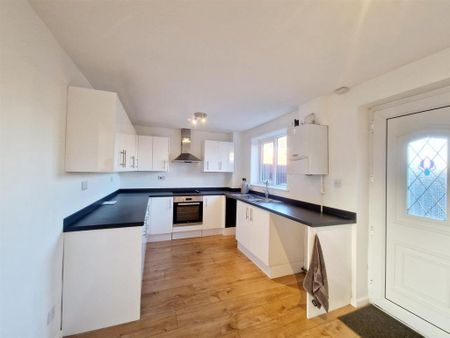 3 bedroom terraced house to rent - Photo 5