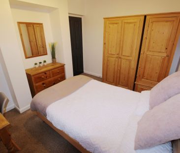 Flat 5, 23 The Avenue, Lincoln, - Photo 2