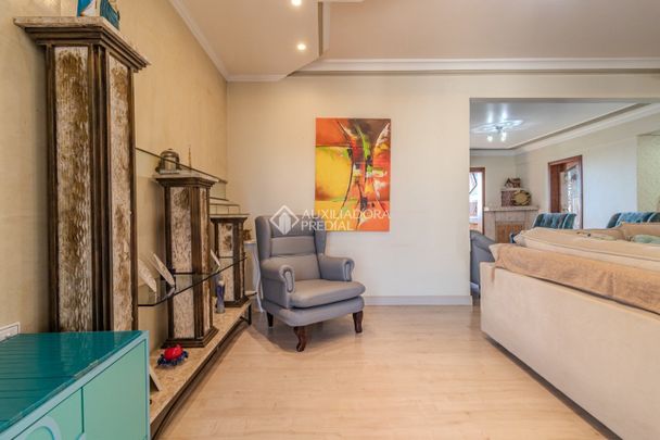 Apartamento com 3 quartos e 159m² para alugar em Centro, Canoas. - Photo 1