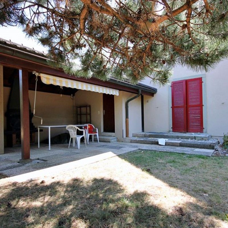 Charmanter renovierter Bungalow mit 5,5 Zimmern in absoluter Ruhe mit schöner Aussicht - Photo 1