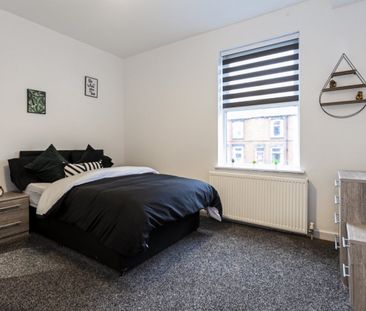 1 bed House Share - To Let - Photo 1