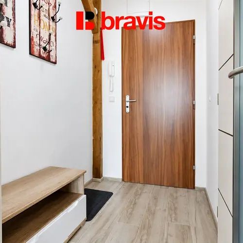 Pronájem bytu 1+kk, Brno - Královo Pole, ul. Slovinská, zahrada ve vnitrobloku - Photo 1