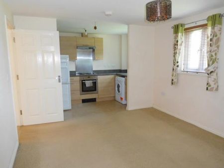 2 bedroom flat to rent - Photo 2