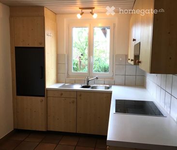 Heimelige 2,5-Zimmer-Wohnung mit grossem überdeckten Sitzplatz und ... - Photo 1