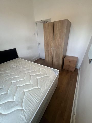 1 bedroom house of multiple occupation to rent - Photo 3