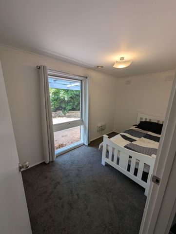 Langwarrin - Photo 3