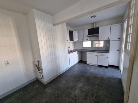 Location Maison 5 pièces 151m² JARNAC 16200 - Photo 2