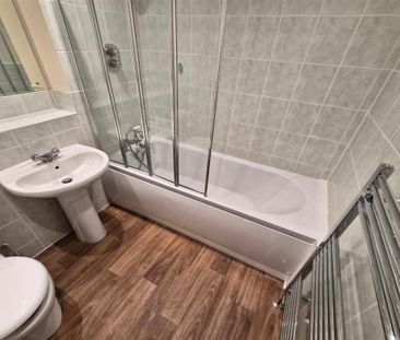 3 bedroom terraced house to rent - Photo 5