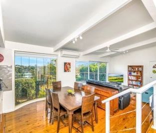 FAMILY HOME - Photo 1