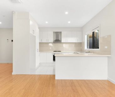 Low Maintenance 2 Bedroom Unit - Photo 4