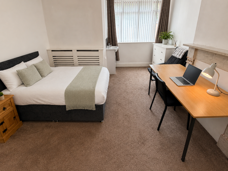 1 bedroom in a house share to rent - Photo 5