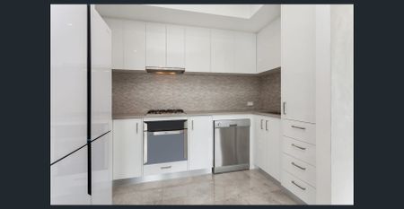 Furnished Sophisticated Joondanna Living – City Views & Designer Finishes! - Photo 2