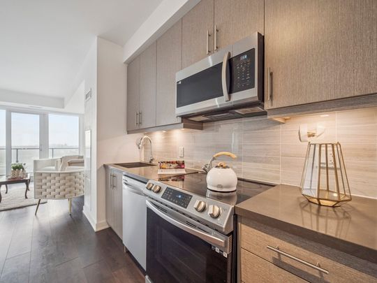 For Lease - 105 Oneida Crescent Unit# 2708, Richmond Hill, Ontario - Photo 1