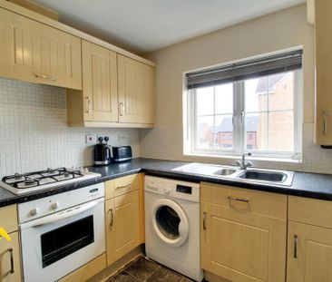 3 bedroom flat to rent - Photo 4