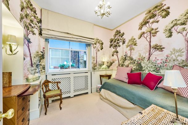 Albert Bridge Road, London, SW11 - Photo 1