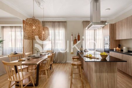 4 room luxury Apartment for rent in Castillo, 17, Madrid, Province of Madrid, Community of Madrid - Photo 4