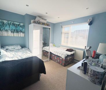 3 bedroom terraced house to rent - Photo 4