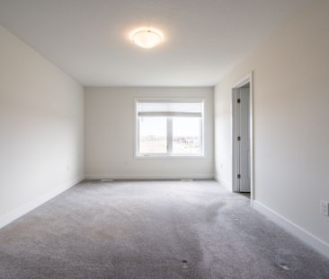 For Lease - 6 Bedrock Drive, Hamilton, Ontario - Photo 5