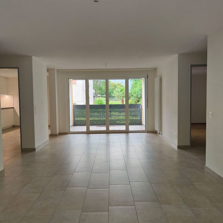 Looking for a subtenant for a 4.5-room apartment in Losone - Photo 1