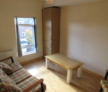 Great One Bedroom Apartment, 41e Agincourt Avenue, BT71QA, Belfast - Photo 3