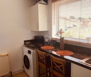 Slepe Crescent, Poole - Photo 5