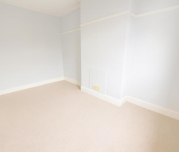 2 bedroom flat to rent - Photo 5 | Rentumo