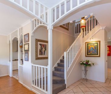 Live Large in Northam – Elegant 5 Bedroom Home with Poolside Bliss - Photo 3