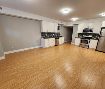 544 Gilmour Street - 1 - Photo 3