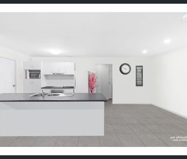 THE SPACIOUS FAMILY HOME YOU'VE BEEN WAITING FOR! - Photo 5