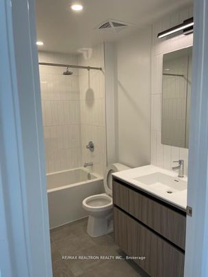 For Lease - 8 Beverley Glen Boulevard Unit# 805, Vaughan, Ontario - Photo 1