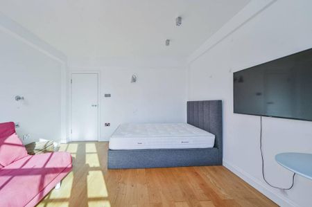 Studio to rent - Photo 2