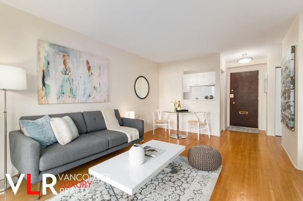 Condo in Downtown Vancouver, BC - Photo 1