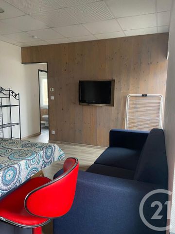 Location Appartement 1 pièce 33m² MONT DE MARSAN 40000 - Photo 2