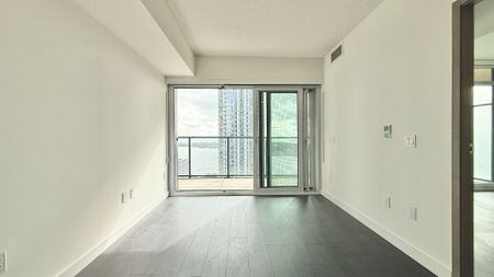 For Lease - 3 Concord Cityplace Way Unit# 3310, Toronto, Ontario - Photo 3