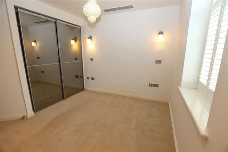 3 bedroom apartment to rent - Photo 3