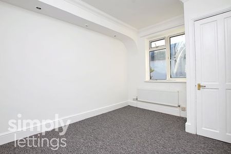 1 Bed property for rent - Photo 2