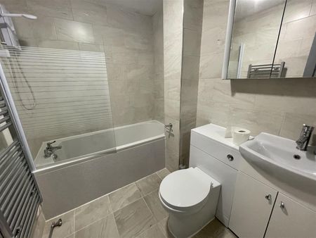 Heaton Road, Newcastle upon Tyne - Photo 5