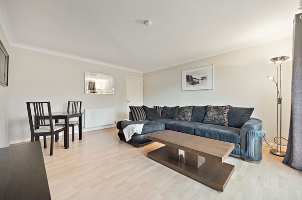 Beith Street Flat 1-1 - Photo 1
