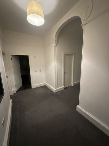 3 bedroom apartment to rent - Photo 3