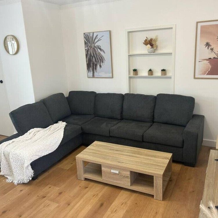 Henley Beach - Photo 1