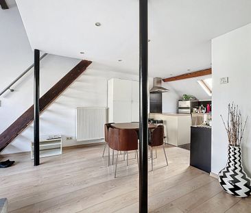 Appt meublé (+-40m²) 1ch en mezzanine / Quartier Européen. - Photo 1