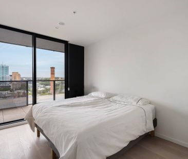 Fully Furnished – 3 Bedroom Apartment with Expansive Views, Modern ... - Photo 2