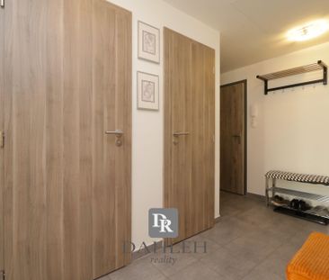 DAHLEH-Na prenájom svetlý 2 izbový byt s parkovaním v cene , Petržalka – Fotografia 3